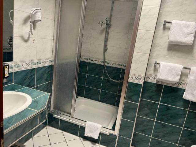 Hotel Roemischer Kaiser Trier Bagian luar foto