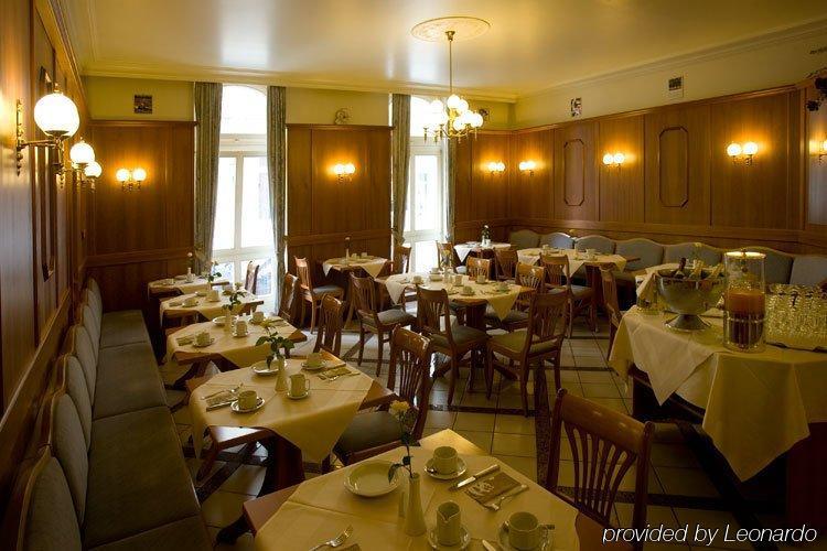 Hotel Roemischer Kaiser Trier Restoran foto