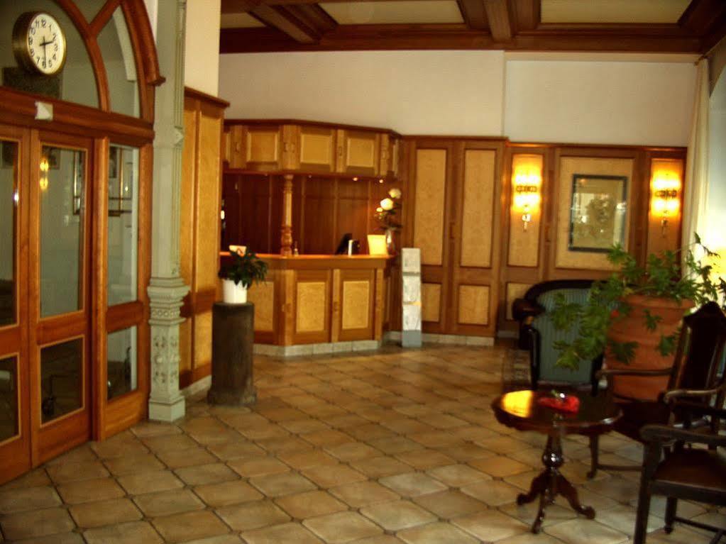 Hotel Roemischer Kaiser Trier Bagian luar foto